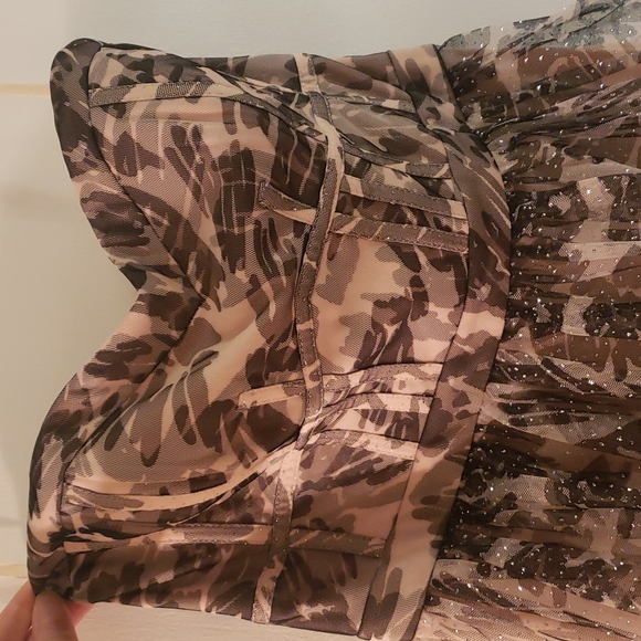 COPY - SHIMMERY COCKTAIL DRESS BY ADRIANNA PAPELL - Picture 3 of 5